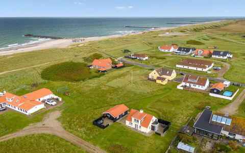 Dietlinde - 100M from the Sea: Casa, Tetto, Casa, Villetta, Capannone, Edifici Giardino, Raccordo, Cortile, Log Cabin, Capanna