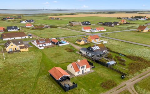 Dietlinde - 100M from the Sea: Casa, Tetto, Casa, Villetta, Capannone, Edifici Giardino, Raccordo, Cortile, Log Cabin, Capanna