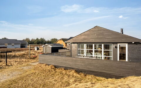 Withger - 300M from the Sea: Casa, Tetto, Casa, Villetta, Capannone, Edifici Giardino, Raccordo, Cortile, Log Cabin, Capanna