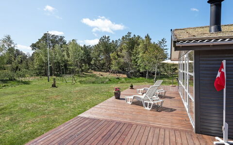 Ninna - 1Km from the Sea: Erba, Casa, Tetto, Casa, Villetta, Arbusto, Lotto, Area Rurale, Agriturismo, Groundcover
