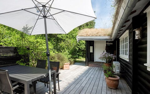 Ottil - 1Km from the Sea: Legna, Casa, Villetta, Casa, Tetto, Area Rurale, Raccordo, Log Cabin, Edifici Giardino, Latifoglie