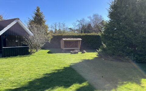 Annegret - 250M from the Sea: Erba, Casa, Tetto, Casa, Villetta, Arbusto, Lotto, Area Rurale, Agriturismo, Groundcover