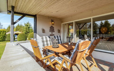 Annegret - 250M from the Sea: Erba, Casa, Tetto, Casa, Villetta, Arbusto, Lotto, Area Rurale, Agriturismo, Groundcover