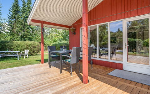 Mile - 260M from the Sea: Legna, Portico, Porta, Villetta, Casa, Shade, Deck, Latifoglie, Color Legno, Raccordo