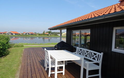 Godtfrede - 950M from the Sea: Piscina, Mobili Da Esterno, Mobilia, Ricorrere, Flagstone, Eco Hotel, Shade, Sedia, Tempo Libero, Estate
