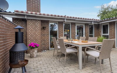Sessa - 800M from the Sea