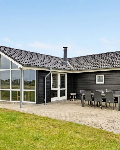 Finja - 500M from the Sea