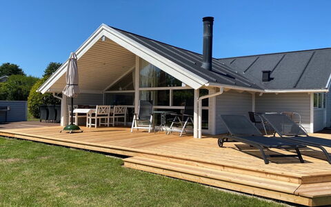Odin - 200M from the Sea: Tetto, Lotto, Villetta, Casa, Area Rurale, Capannone, Raccordo, Edifici Giardino, Log Cabin, Capanna