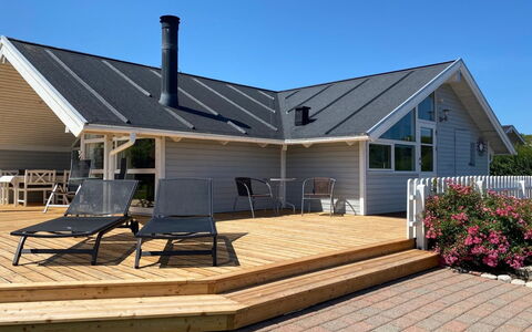 Odin - 200M from the Sea: Tetto, Lotto, Villetta, Casa, Area Rurale, Capannone, Raccordo, Edifici Giardino, Log Cabin, Capanna