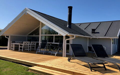 Odin - 200M from the Sea: Tetto, Lotto, Villetta, Casa, Area Rurale, Capannone, Raccordo, Edifici Giardino, Log Cabin, Capanna