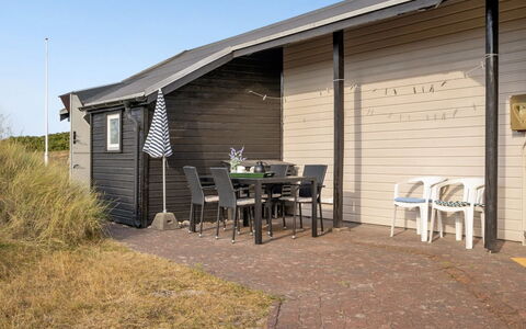Jules - 300M from the Sea: Legna, Porta, Raccordo, Villetta, Latifoglie, Shade, Color Legno, Edifici Giardino, Plank, Deck