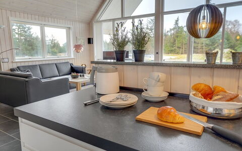 Lima - 3.5Km from the Sea: Tetto, Casa, Lotto, Casa, Villetta, Estate, Edifici Giardino, Shade, Log Cabin, Landscaping