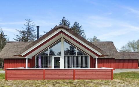 Lima - 3.5Km from the Sea: Tetto, Casa, Lotto, Casa, Villetta, Estate, Edifici Giardino, Shade, Log Cabin, Landscaping
