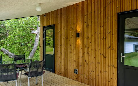 Saxi - 2.6Km from the Sea: Mobilia, Interior Design, Sedia, Pavimentazione, Tavolo, Ricorrere, Pavimento, Soffitto, Camera, Eco Hotel