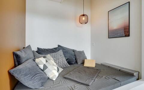 Heidi - 1Km from the Sea: Mobilia, Interior Design, Parete, Camera Da Letto, Letto, Pavimento, Pavimentazione, Camera, Tessile, Biancheria