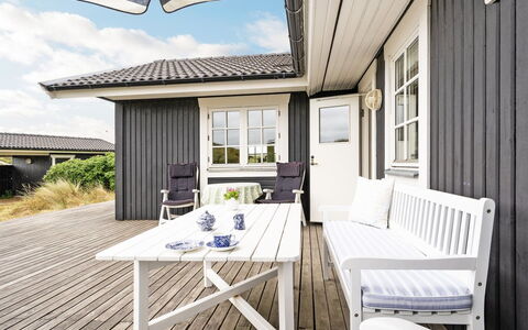 Aise - 75M from the Sea: Tetto, Lotto, Villetta, Casa, Area Rurale, Capannone, Raccordo, Edifici Giardino, Log Cabin, Capanna