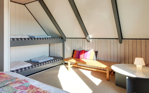 Pisana - 400M from the Sea: Legna, Interior Design, Mobilia, Pavimentazione, Pavimento, Soffitto, Camera Da Letto, Letto, Camera, Color Legno