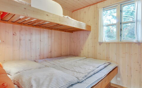 Svenja - 600M from the Sea: Legna, Camera Da Letto, Letto, Letto A Castello, Pavimentazione, Interior Design, Pavimento, Lenzuolo, Soffitto, Telaio Del Letto