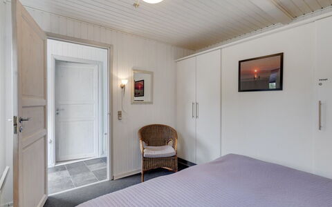 Sighmar - 900M from the Sea: Interior Design, Pavimento, Pavimentazione, Mobilia, Soffitto, Legna, Camera Da Letto, Letto, Camera, Illuminazione