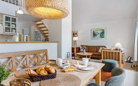 Thoran - from the Sea: Legna, Tetto, Architettura, Casa, Casa, Villetta, Raccordo, Latifoglie, Pendenza, Estate