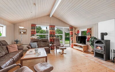 Salla - 1.2Km from the Sea