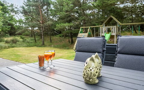 Tule - 1.2Km from the Sea: Villetta, Capannone, Capanna, Agriturismo, Prateria, Baracca, Fienile, Log Cabin, Edifici Giardino