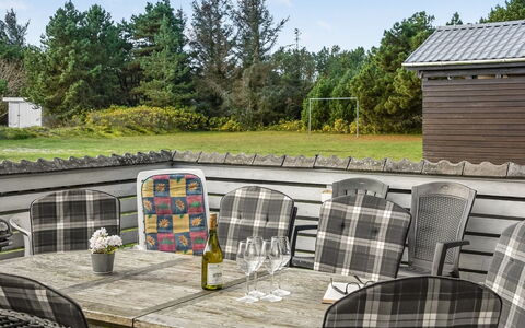 Tali - 700M from the Sea: Mobilia, Mobili Da Esterno, Sedia, Tavolo Esterno, Tavolo, Lotto, Giardino, Prato, Groundcover, Shade