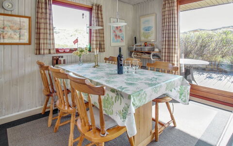 Bonde - from the Sea: Legna, Tetto, Architettura, Casa, Casa, Villetta, Raccordo, Latifoglie, Pendenza, Estate