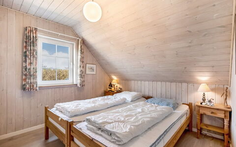 Slava - 250M from the Sea: Tetto, Lotto, Villetta, Casa, Area Rurale, Capannone, Raccordo, Edifici Giardino, Log Cabin, Capanna
