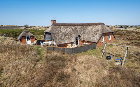 Slava - 250M from the Sea: Tetto, Lotto, Villetta, Casa, Area Rurale, Capannone, Raccordo, Edifici Giardino, Log Cabin, Capanna