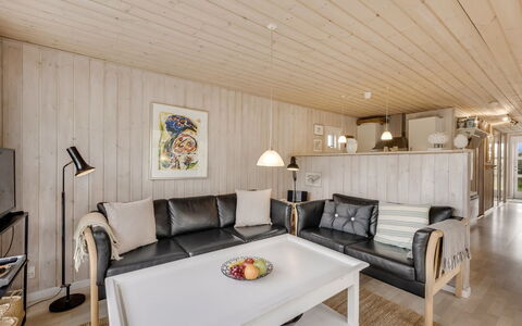 Elmeri - from the Sea: Legna, Pavimentazione, Interior Design, Mobilia, Soffitto, Pavimento, Camera, Soggiorno, Divano, Pavimento In Legno