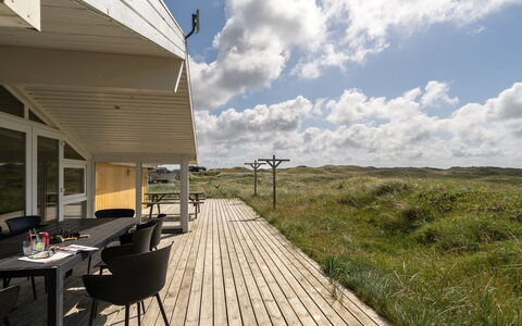 Malgest - 100M from the Sea: Tetto, Lotto, Villetta, Casa, Area Rurale, Capannone, Raccordo, Edifici Giardino, Log Cabin, Capanna