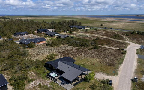 Brunkil - 500M from the Sea: Casa, Tetto, Casa, Villetta, Capannone, Edifici Giardino, Raccordo, Cortile, Log Cabin, Capanna