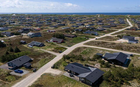 Brunkil - 500M from the Sea: Casa, Tetto, Casa, Villetta, Capannone, Edifici Giardino, Raccordo, Cortile, Log Cabin, Capanna