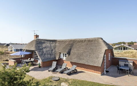 Lavina - 950M from the Sea: Casa, Tetto, Casa, Villetta, Capannone, Edifici Giardino, Raccordo, Cortile, Log Cabin, Capanna