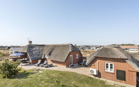 Lavina - 950M from the Sea: Casa, Tetto, Casa, Villetta, Capannone, Edifici Giardino, Raccordo, Cortile, Log Cabin, Capanna