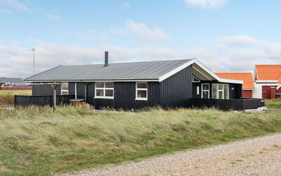 Arni - 150M from the Sea