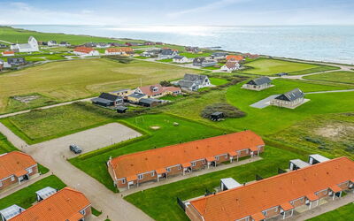 Smeralda - 200M from the Sea