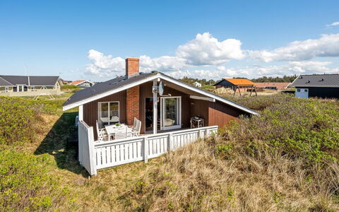 Brigit - 200M from the Sea: Legna, Casa, Villetta, Casa, Tetto, Area Rurale, Raccordo, Log Cabin, Edifici Giardino, Latifoglie