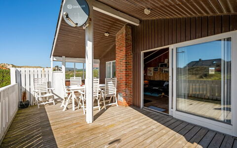 Brigit - 200M from the Sea: Legna, Casa, Villetta, Casa, Tetto, Area Rurale, Raccordo, Log Cabin, Edifici Giardino, Latifoglie