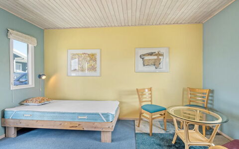 Viveka - 500M from the Sea: Mobilia, Interior Design, Pavimentazione, Pavimento, Parete, Camera Da Letto, Letto, Legna, Soffitto, Camera