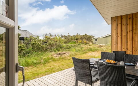Gyrial - 950M from the Sea: Casa, Tetto, Casa, Villetta, Capannone, Edifici Giardino, Raccordo, Cortile, Log Cabin, Capanna