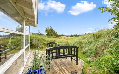 Laurentius - 300M from the Sea