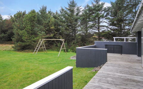 Amber - 500M from the Sea: Legna, Casa, Villetta, Casa, Tetto, Area Rurale, Raccordo, Log Cabin, Edifici Giardino, Latifoglie