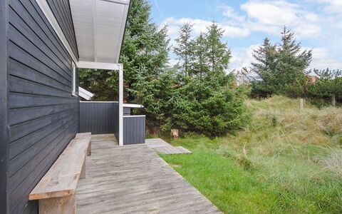 Amber - 500M from the Sea: Legna, Casa, Villetta, Casa, Tetto, Area Rurale, Raccordo, Log Cabin, Edifici Giardino, Latifoglie
