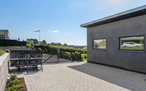 Jadara - 200M from the Sea: Tetto, Casa, Casa, Villetta, Raccordo, Estate, Driveway, Edifici Giardino, Cortile, Capannone