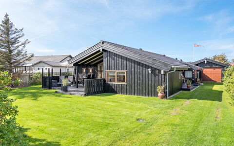 Friderike - 200M from the Sea: Legna, Color Legno, Plank, Latifoglie, Villetta, Deck, Raccordo, Shade, Pavimento In Legno, Edifici Giardino