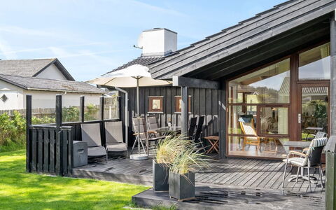Friderike - 200M from the Sea: Legna, Color Legno, Plank, Latifoglie, Villetta, Deck, Raccordo, Shade, Pavimento In Legno, Edifici Giardino