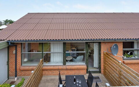 Otte - 500M from the Sea: Casa, Casa, Porta, Tetto, Villetta, Estate, Giardino, Shade, Raccordo, Cortile