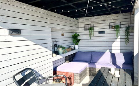 Nilson - 1.4Km from the Sea: Villetta, Backyard, Cortile, Edifici Giardino, Capannone, Raccordo, Mobili Da Esterno, Log Cabin, Struttura Esterna, Baracca